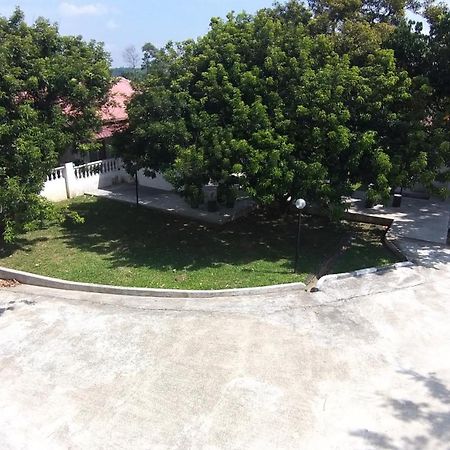 Seri Dusun Sepang Homestay & Event Space Zewnętrze zdjęcie