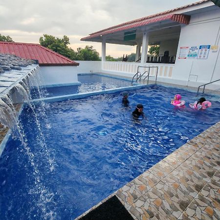 Seri Dusun Sepang Homestay & Event Space Zewnętrze zdjęcie
